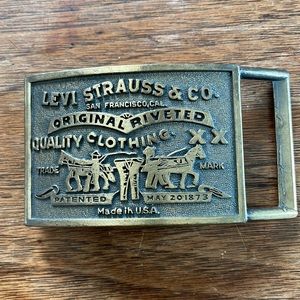 VINTAGE Levi's original logo belt buckle USA